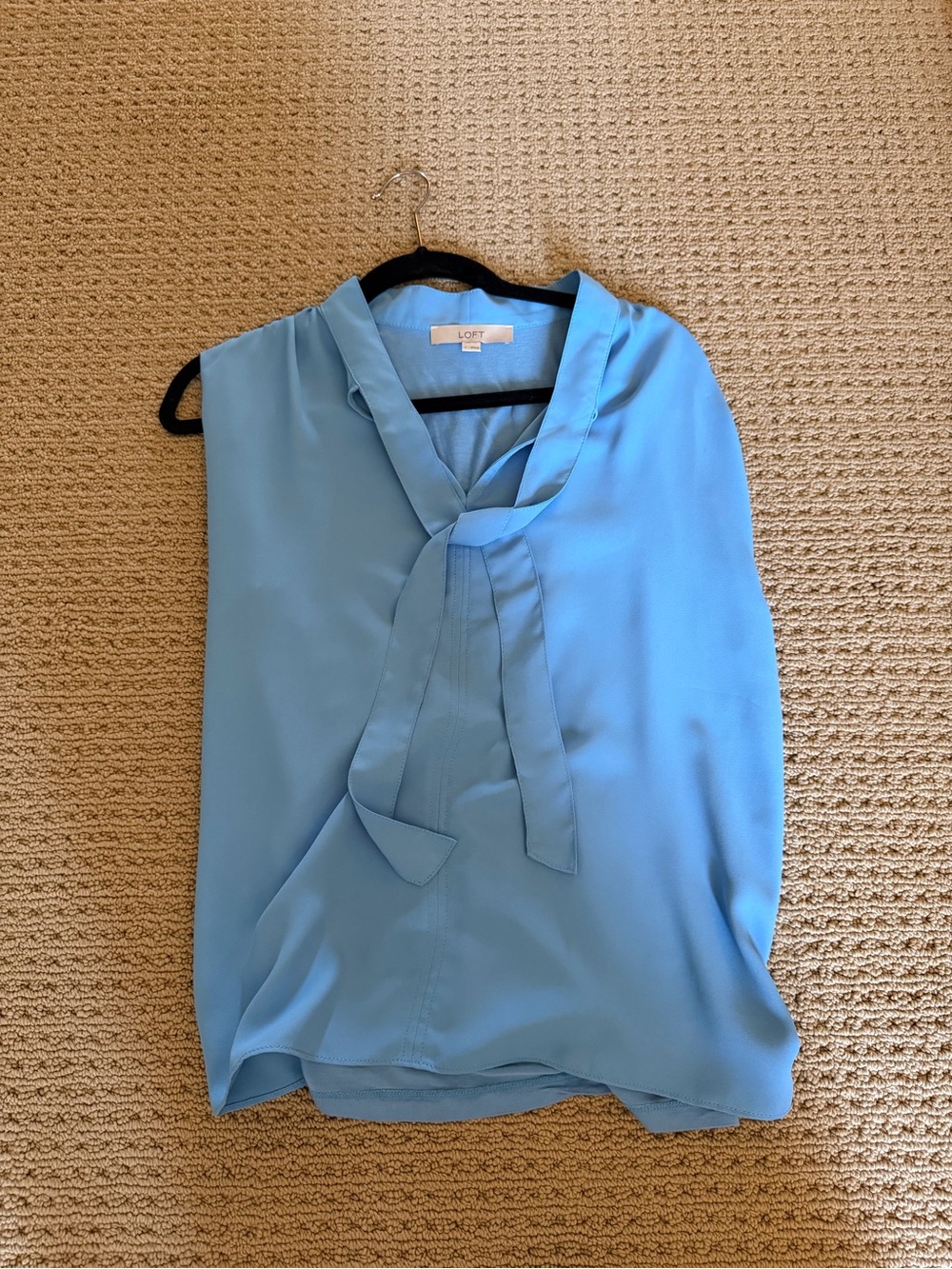 LOFT Light Blue Sleeveless Tie-Neck Blouse